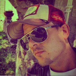 Meet your Posher, James